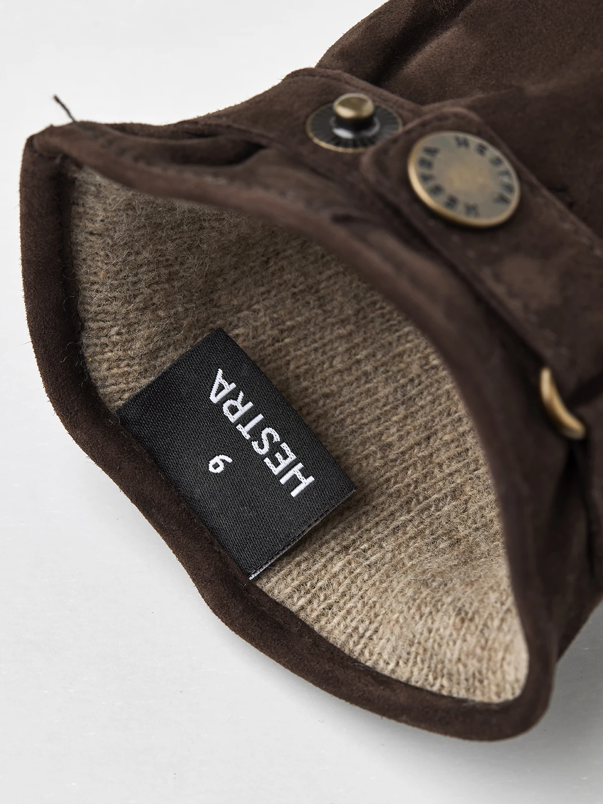 Robert Hestra Robert -Hestra 421 9b8f9d9dec 23280 780 2 original