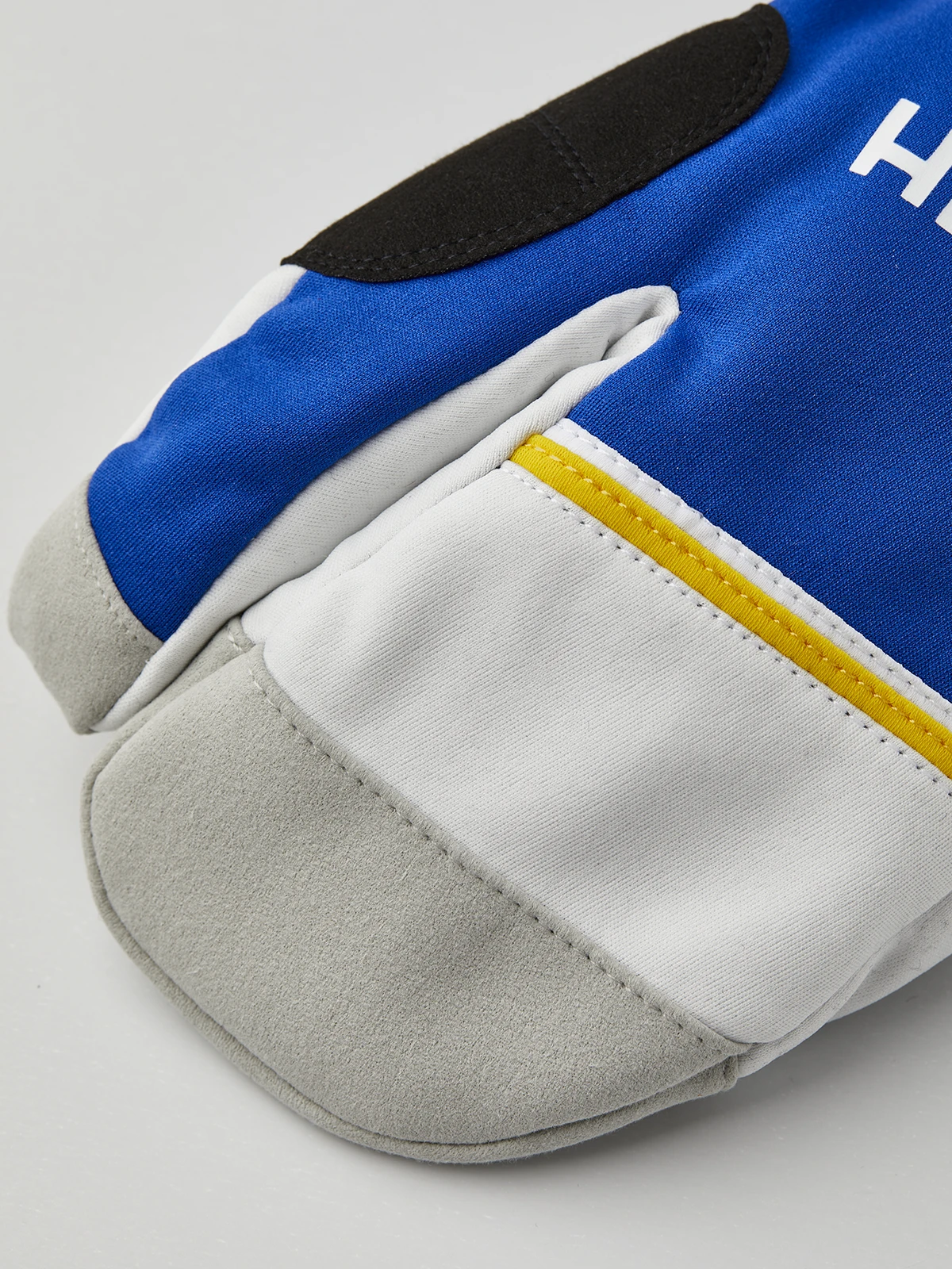 Windstopper Race Tracker 3-finger Hestra Windstopper Race Tracker 3-finger -Hestra 646 ef260173cf 37092 250440 2 original