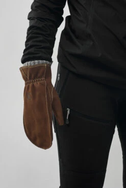 Hestra Oden Wool Mitt -Hestra 873 7ddad5d9fa 3001051 710 original