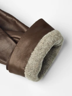 Hestra Laura -Hestra 996 ad338dc1d8 1001700 720 4 original